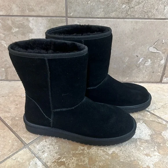 Kookaburra by UGG Black Short Women’s Boots - Picture 1 of 8